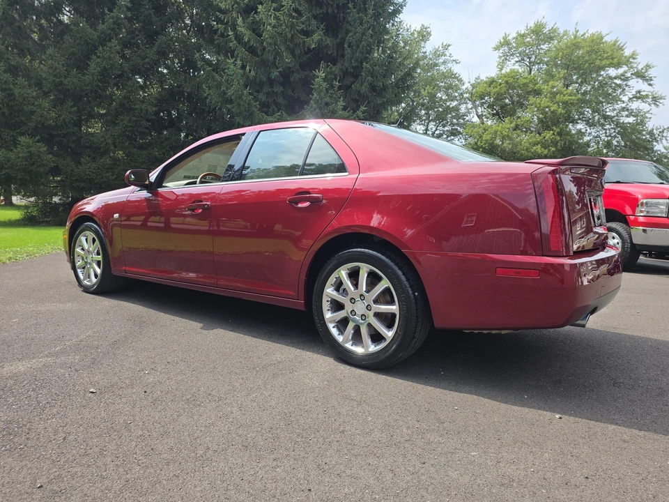 2005 Cadillac STS - Image 12 of 31