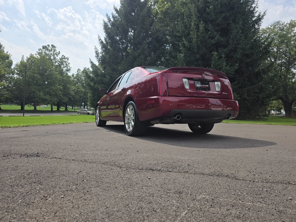 2005 Cadillac STS - Image 14 of 31