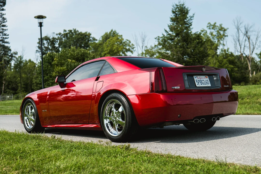 2005 Cadillac XLR - Image 19 of 31