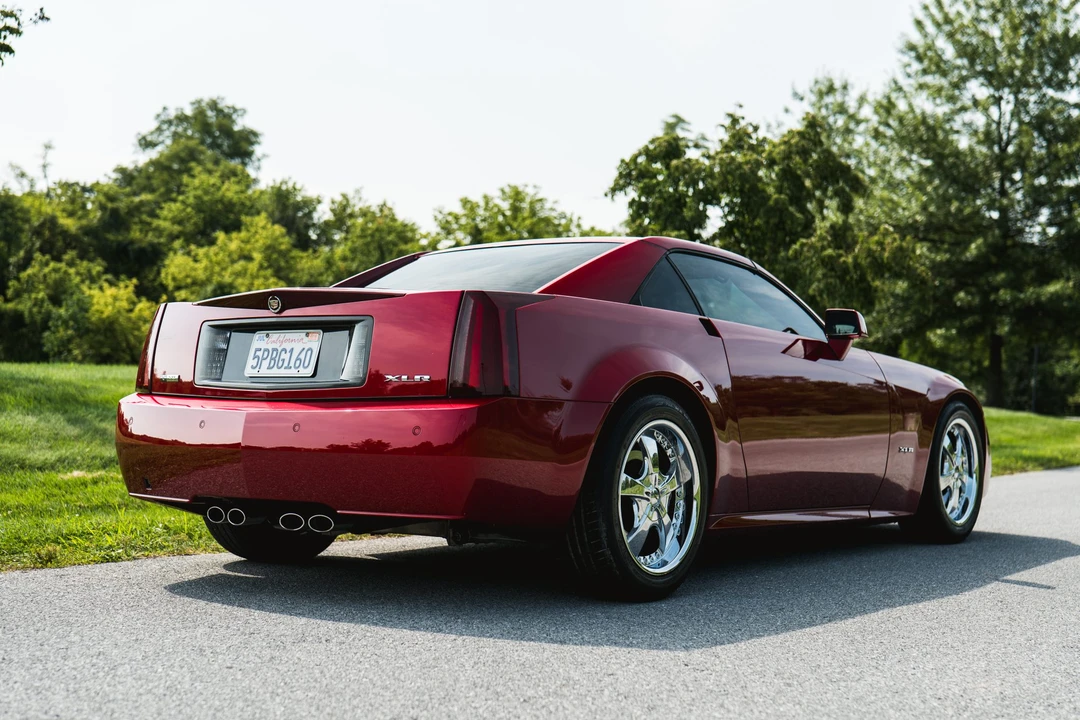 2005 Cadillac XLR - Image 31 of 31