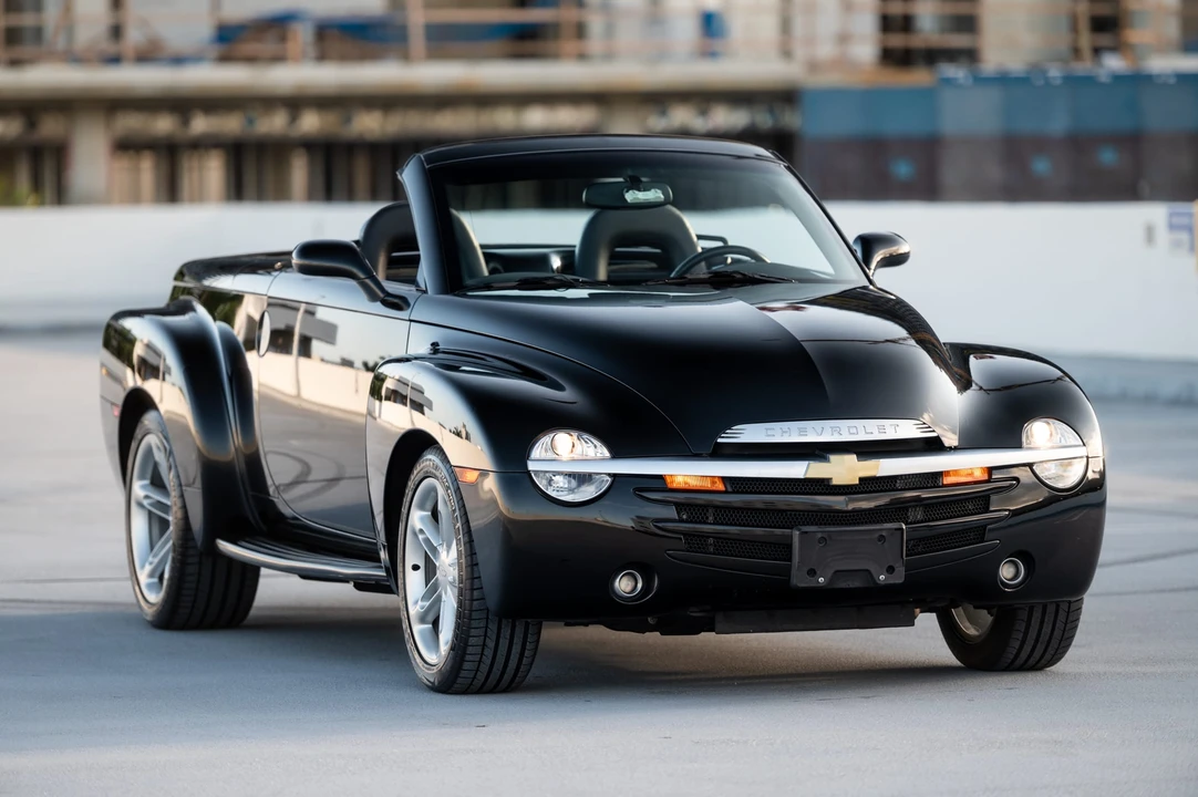 2005 Chevrolet SSR - Image 5 of 31