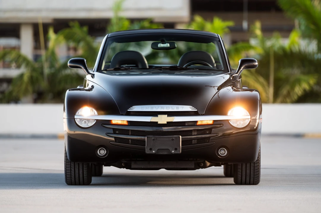 2005 Chevrolet SSR - Image 8 of 31