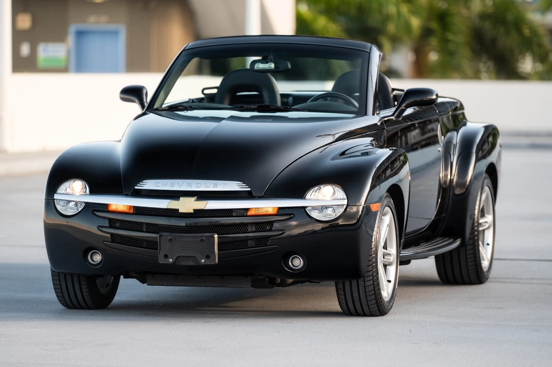 2005 Chevrolet SSR - Image 9 of 31