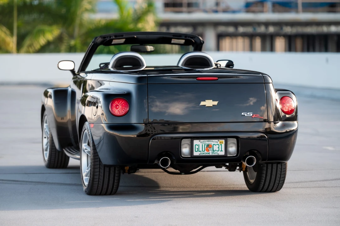 2005 Chevrolet SSR - Image 17 of 31