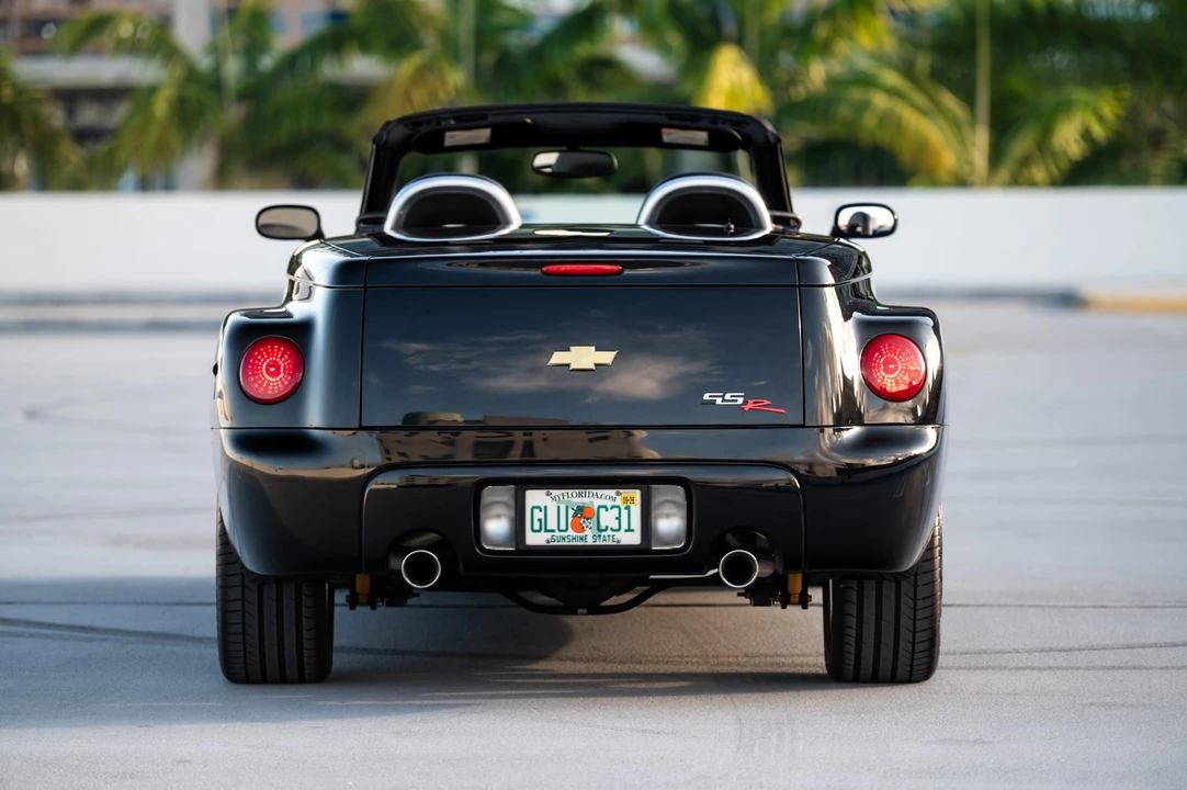 2005 Chevrolet SSR - Image 18 of 31
