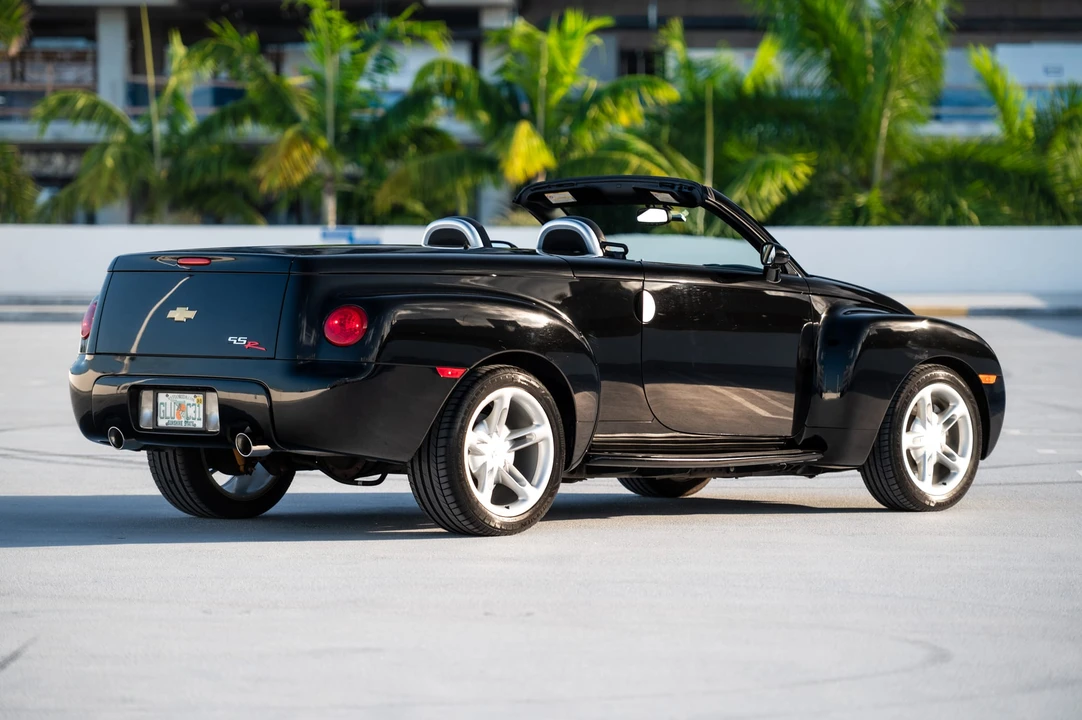 2005 Chevrolet SSR - Image 22 of 31