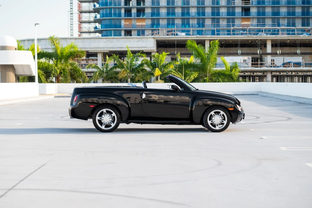 2005 Chevrolet SSR - Image 22 of 31