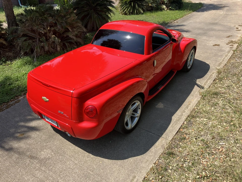 2005 Chevrolet SSR - Image 15 of 31
