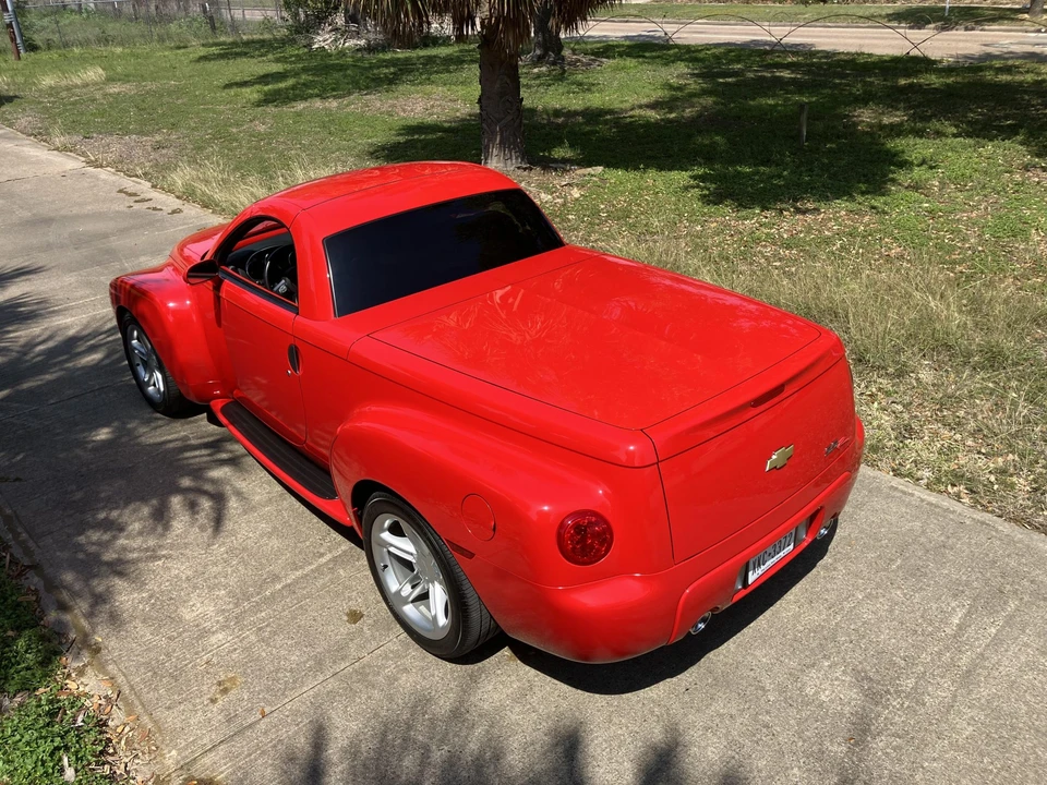 2005 Chevrolet SSR - Image 14 of 31