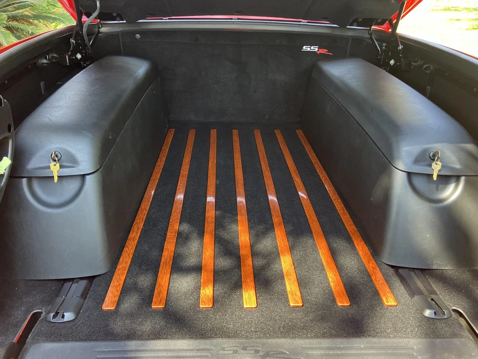 2005 Chevrolet SSR - Image 29 of 31