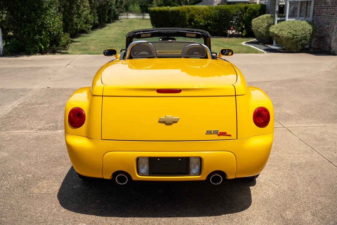 2005 Chevrolet SSR - Image 10 of 31