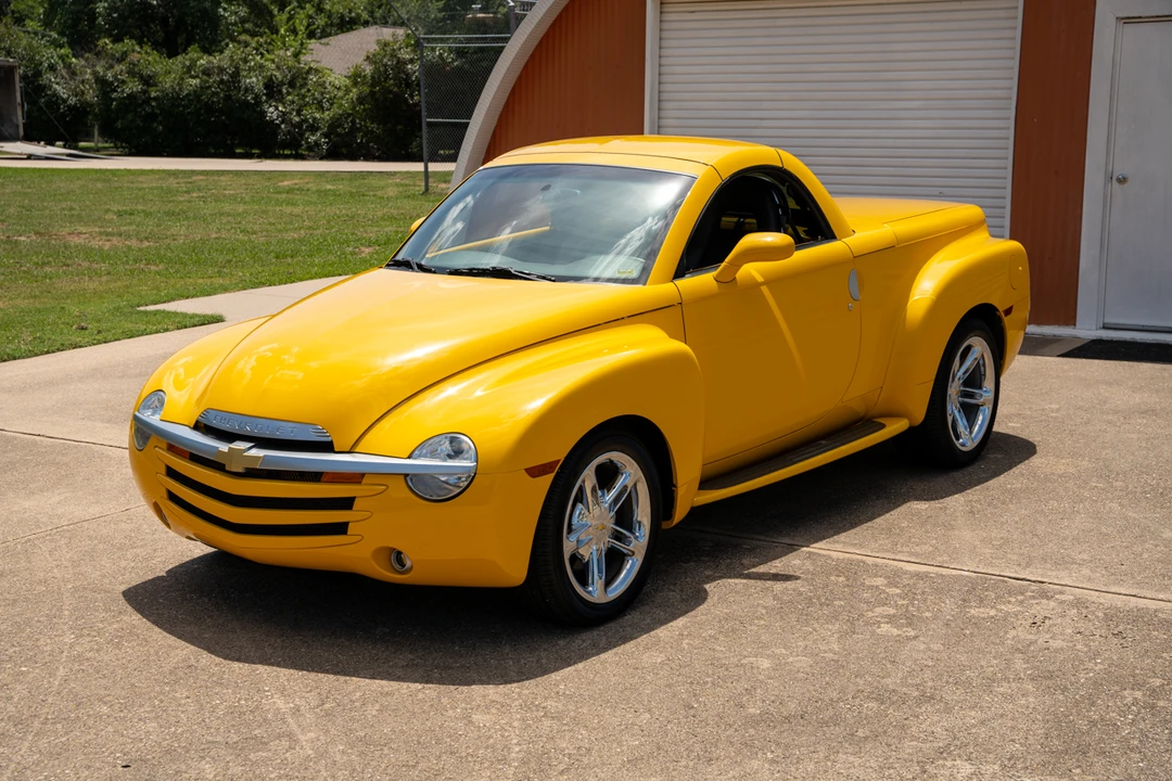 2005 Chevrolet SSR - Image 17 of 31