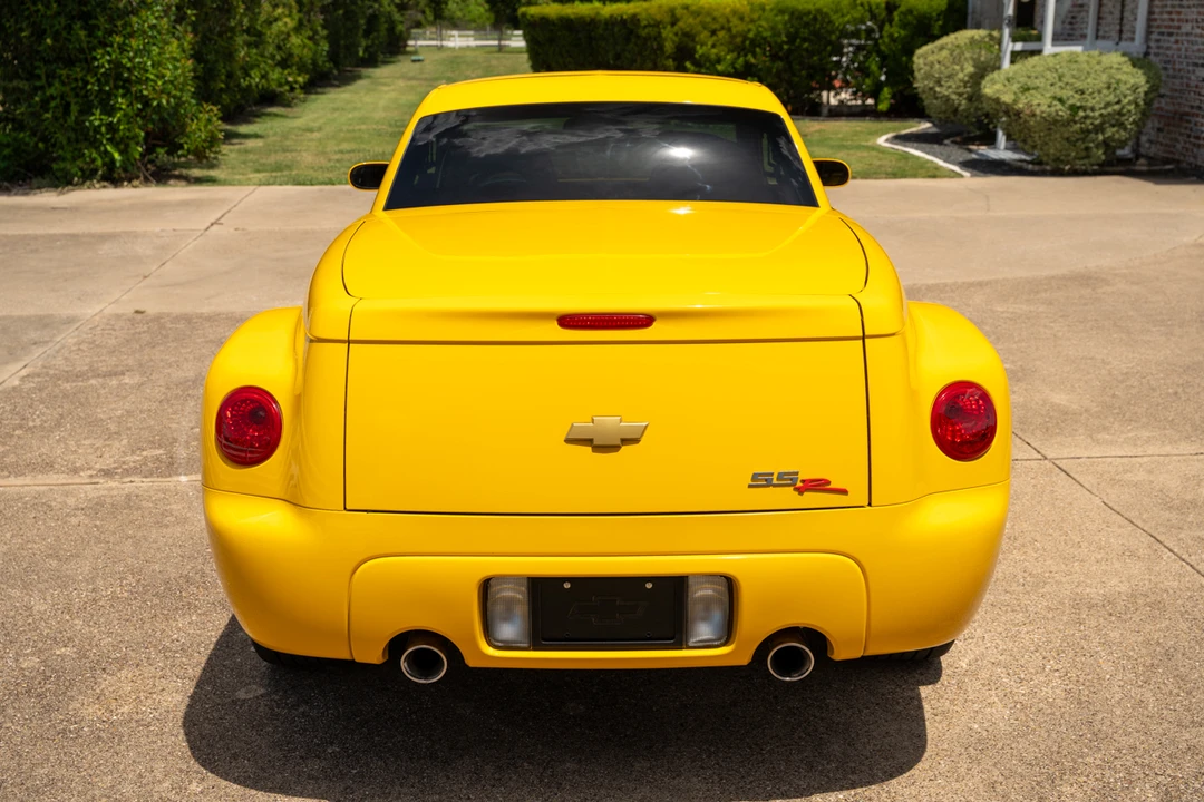 2005 Chevrolet SSR - Image 23 of 31