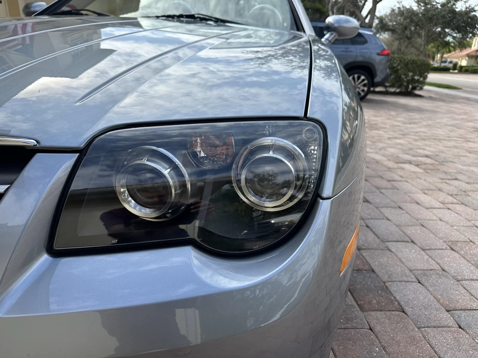 2005 Chrysler Crossfire - Image 15 of 31