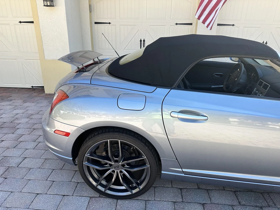2005 Chrysler Crossfire - Image 21 of 31