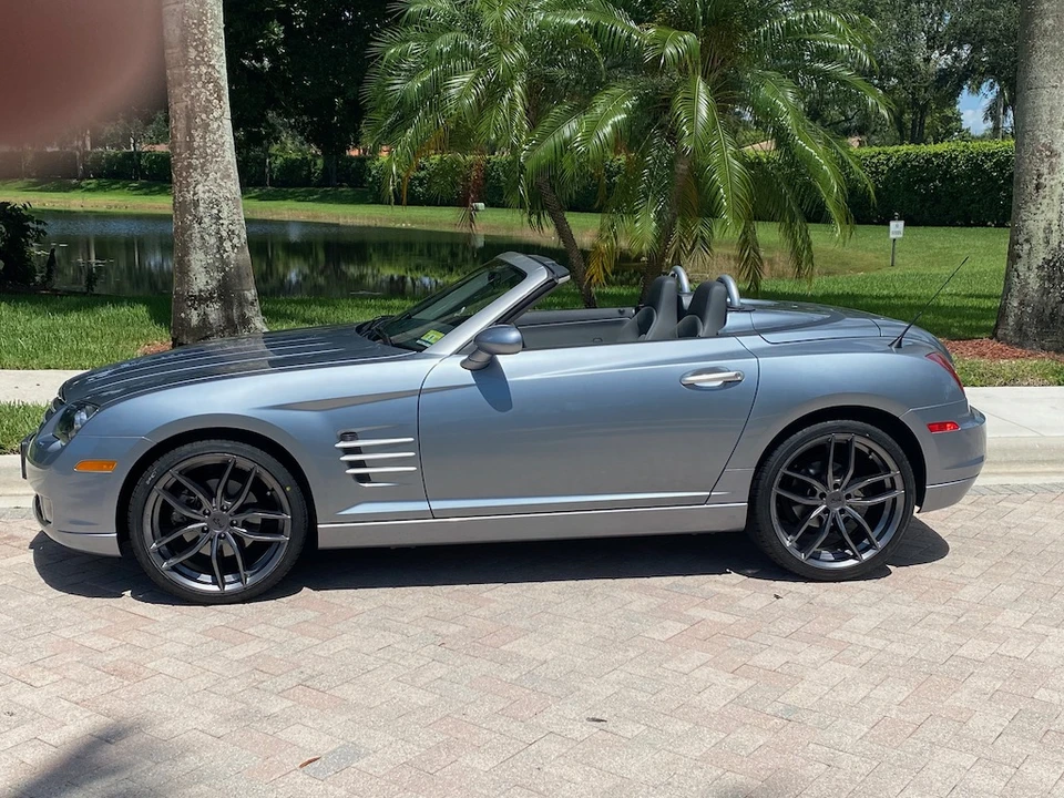 2005 Chrysler Crossfire - Image 4 of 31