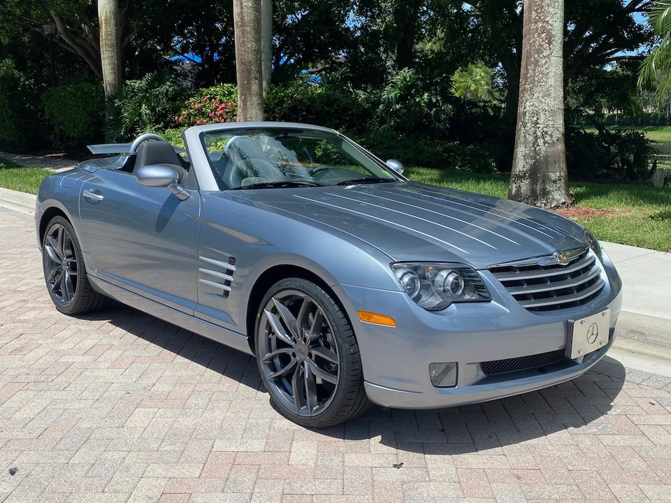2005 Chrysler Crossfire - Image 11 of 31