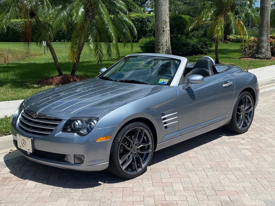 2005 Chrysler Crossfire - Image 2 of 31