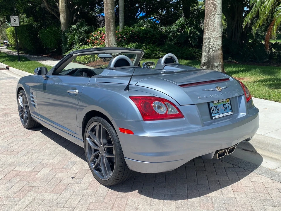 2005 Chrysler Crossfire - Image 6 of 31