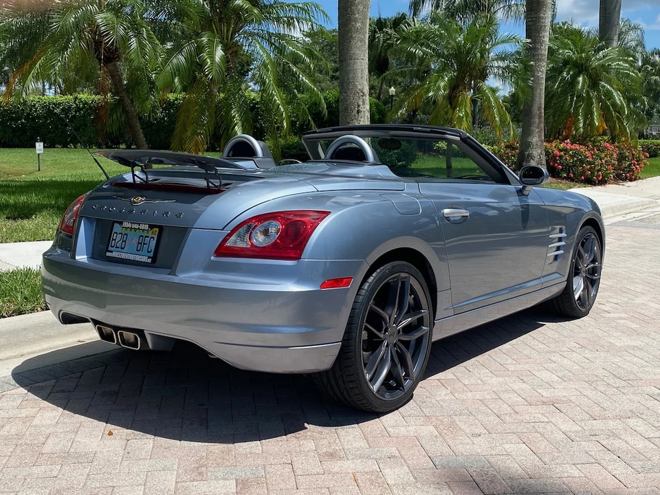 2005 Chrysler Crossfire - Image 7 of 31