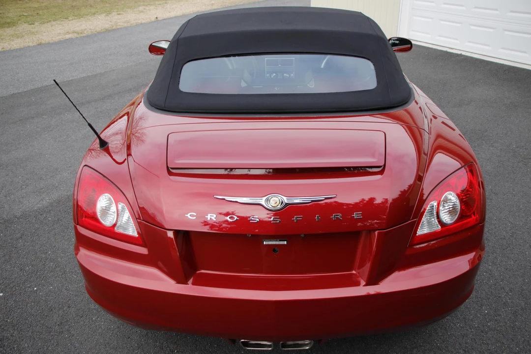 2005 Chrysler Crossfire - Image 21 of 31