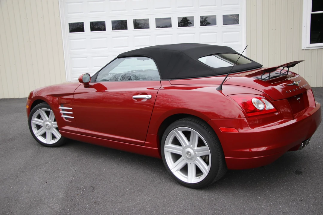 2005 Chrysler Crossfire - Image 23 of 31