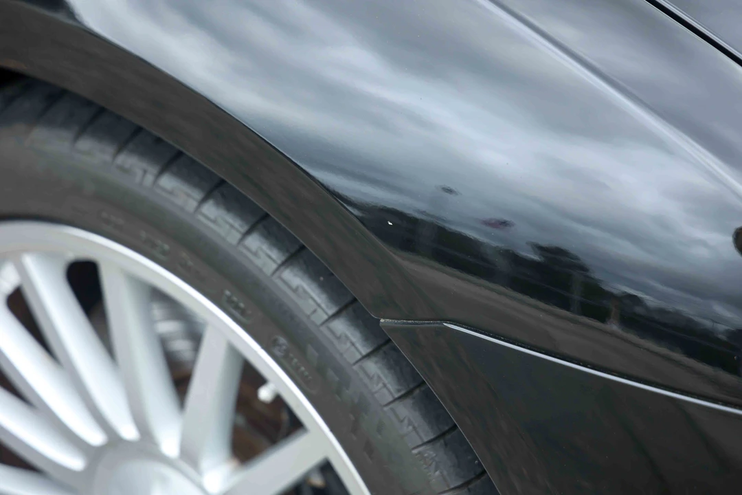 2005 Chrysler Crossfire - Image 30 of 31