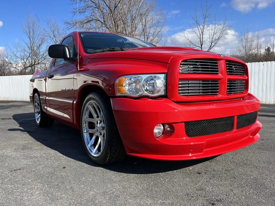 2005 Dodge Ram SRT-10 3rd Gen - Image 25 of 31