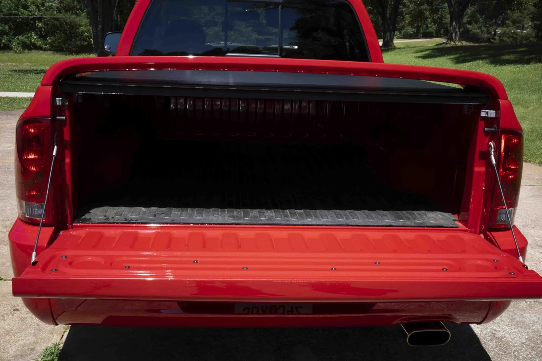 2005 Dodge Ram SRT-10 3rd Gen - Image 28 of 31