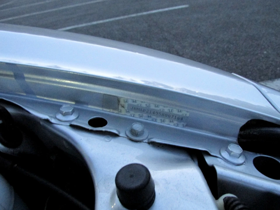 2005 Honda AP2 S2000 - Image 27 of 31