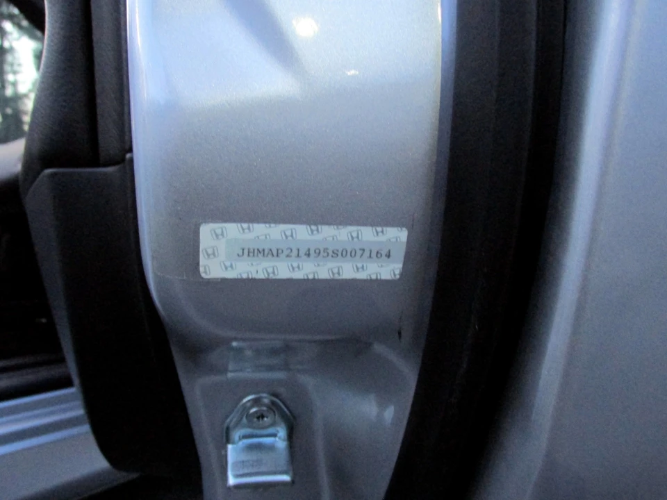 2005 Honda AP2 S2000 - Image 29 of 31