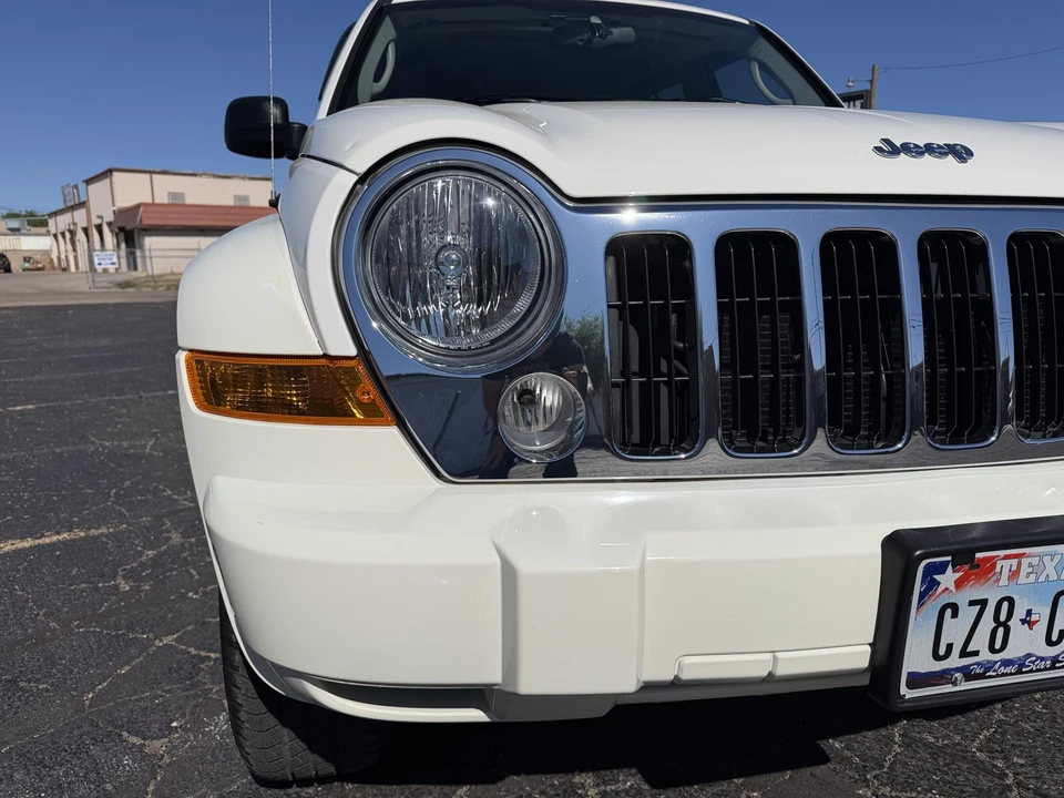 2005 Jeep KJ Liberty - Image 29 of 31