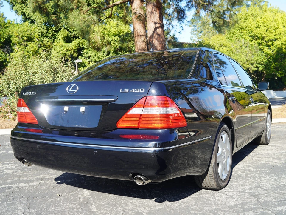 2005 Lexus LS 3rd Gen - Image 6 of 31