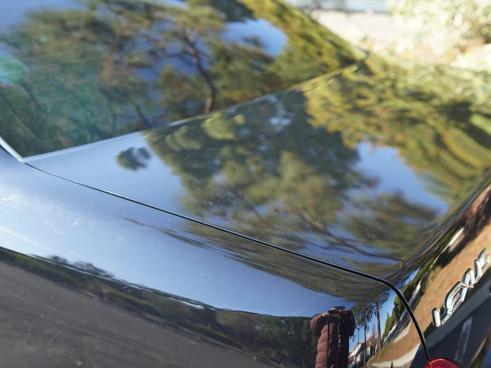 2005 Lexus LS 3rd Gen - Image 15 of 31