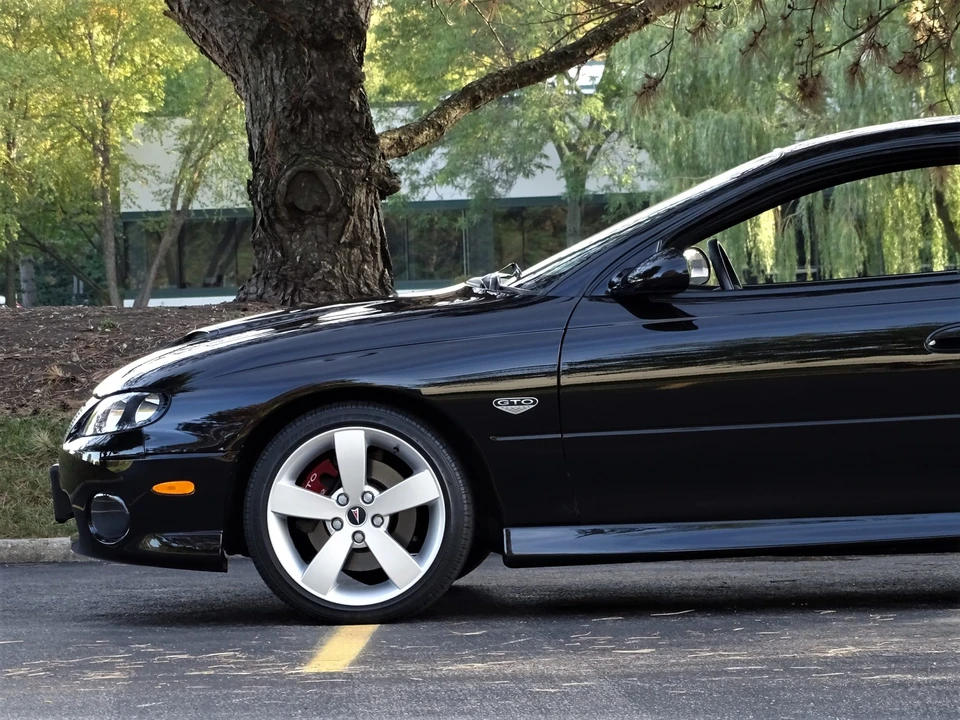 2005 Pontiac GTO 4th Gen - Image 29 of 31