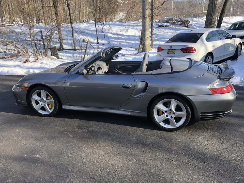2005 Porsche 996 Turbo - Image 9 of 31