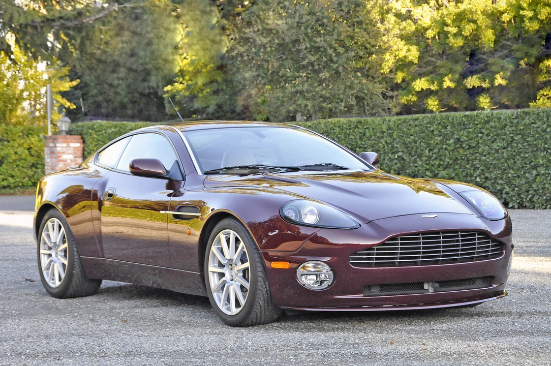 2006 Aston Martin Vanquish 1st Gen - Image 13 of 31