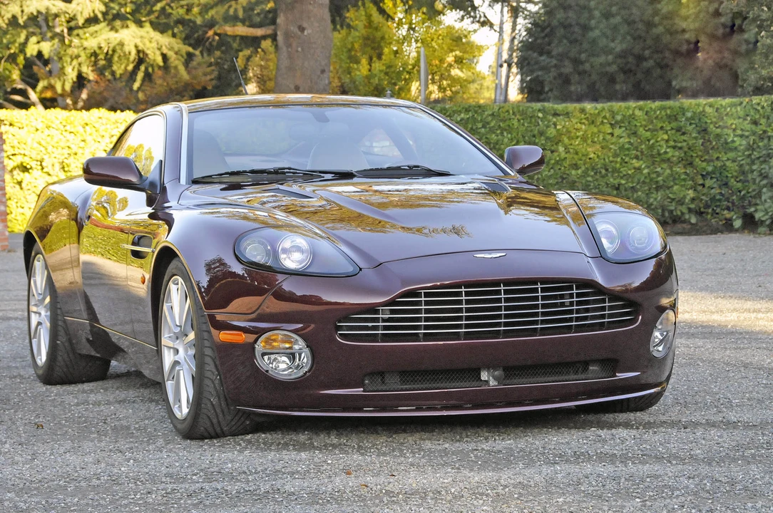 2006 Aston Martin Vanquish 1st Gen - Image 16 of 31