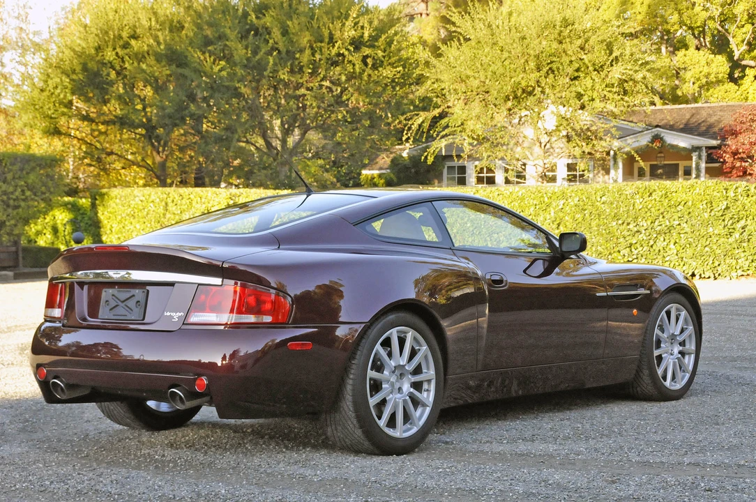 2006 Aston Martin Vanquish 1st Gen - Image 11 of 31