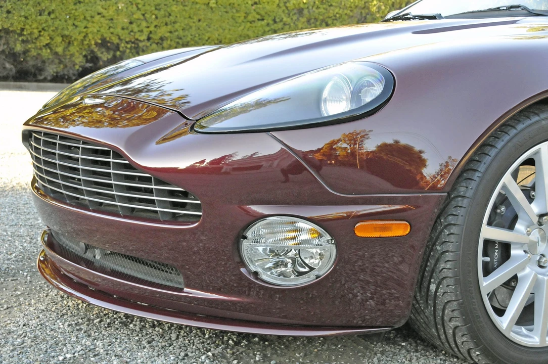 2006 Aston Martin Vanquish 1st Gen - Image 19 of 31