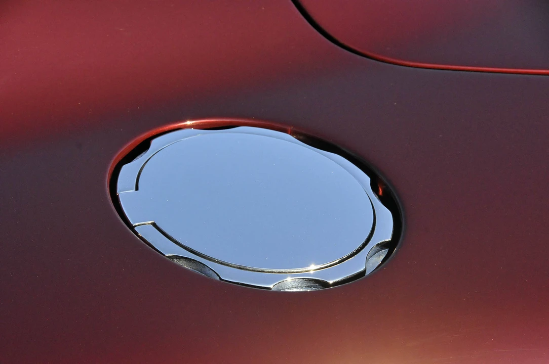 2006 Aston Martin Vanquish 1st Gen - Image 25 of 31
