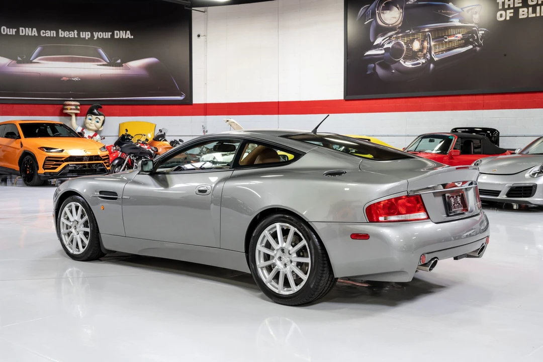 2006 Aston Martin Vanquish 1st Gen - Image 11 of 31