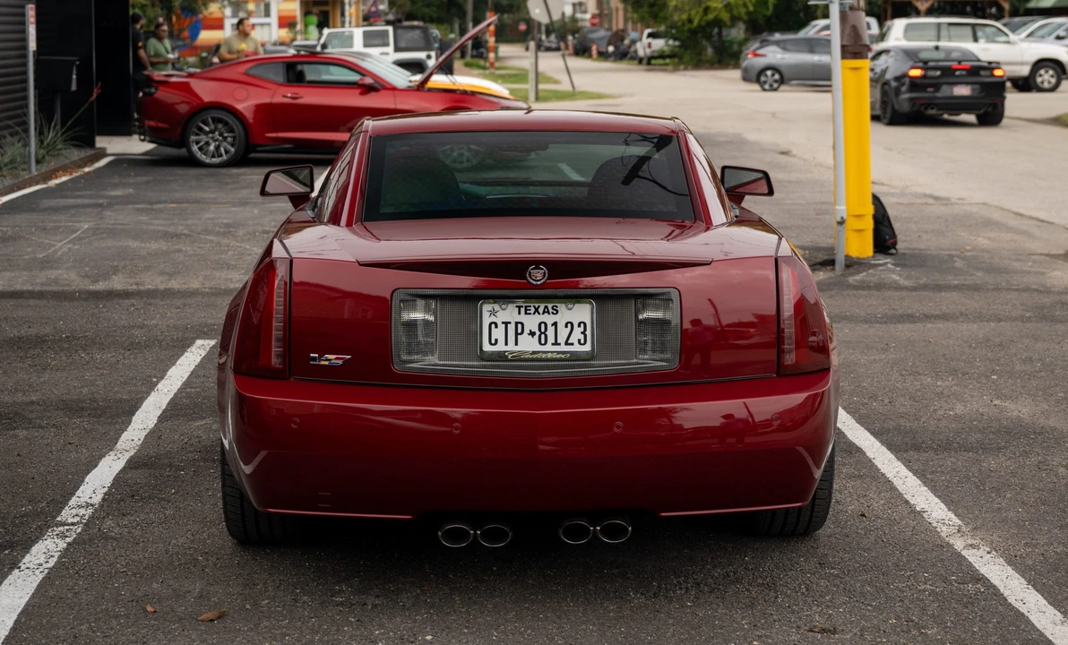 2006 Cadillac XLR-V - Image 9 of 31