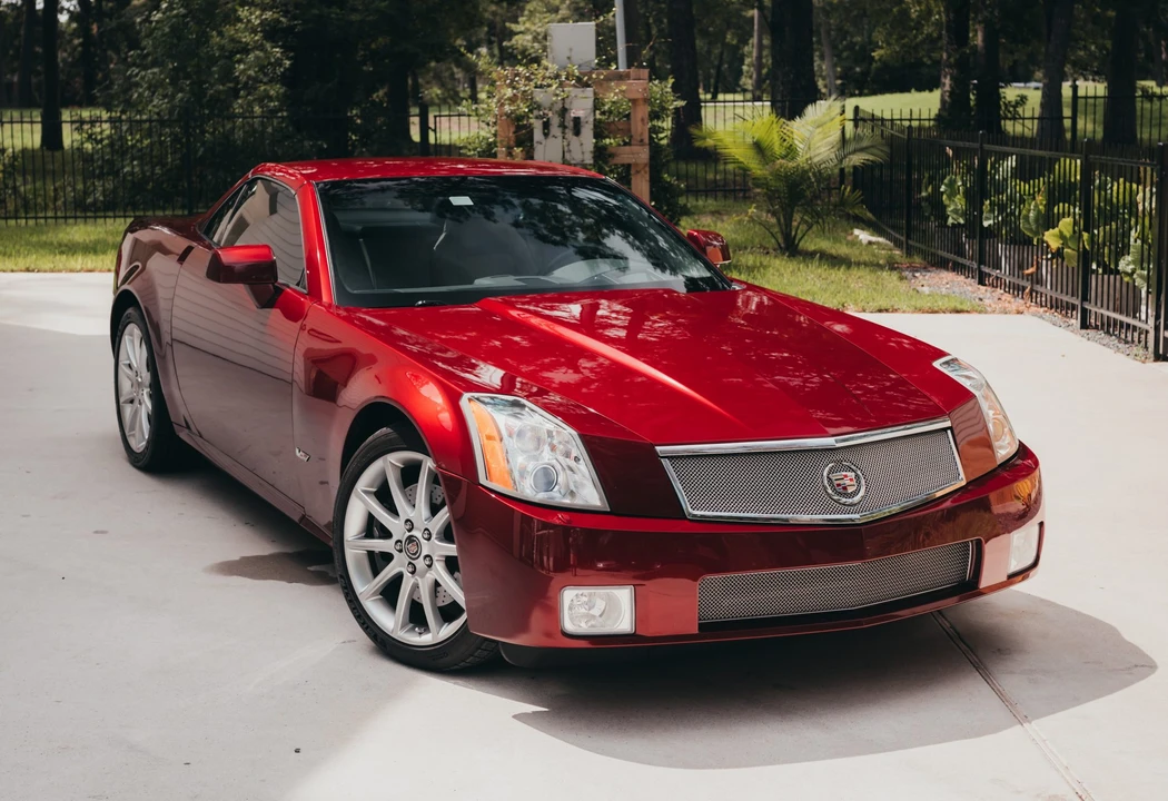 2006 Cadillac XLR-V - Image 13 of 31