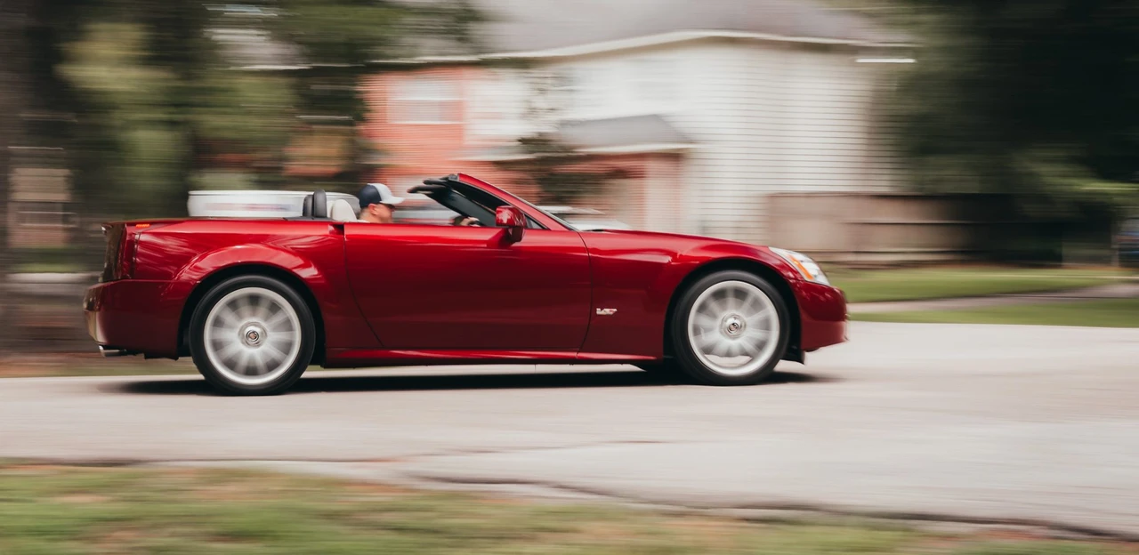 2006 Cadillac XLR-V - Image 21 of 31