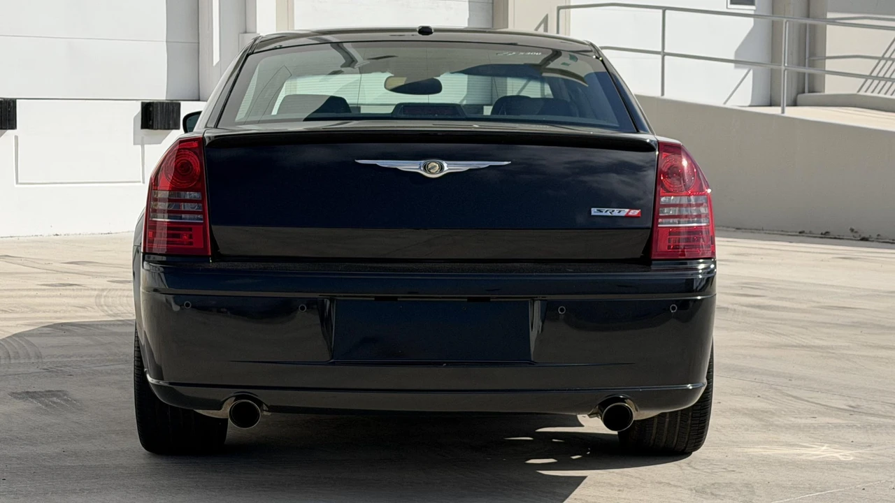 2006 Chrysler 300 (2005-2023) - Image 15 of 31