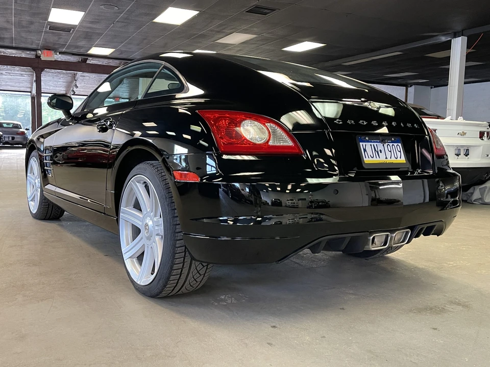 2006 Chrysler Crossfire - Image 11 of 31