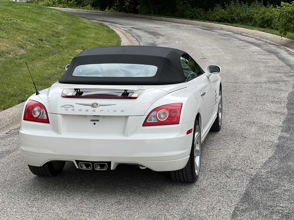 2006 Chrysler Crossfire - Image 21 of 31