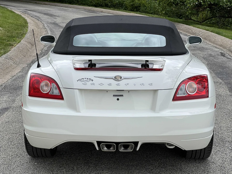 2006 Chrysler Crossfire - Image 24 of 31