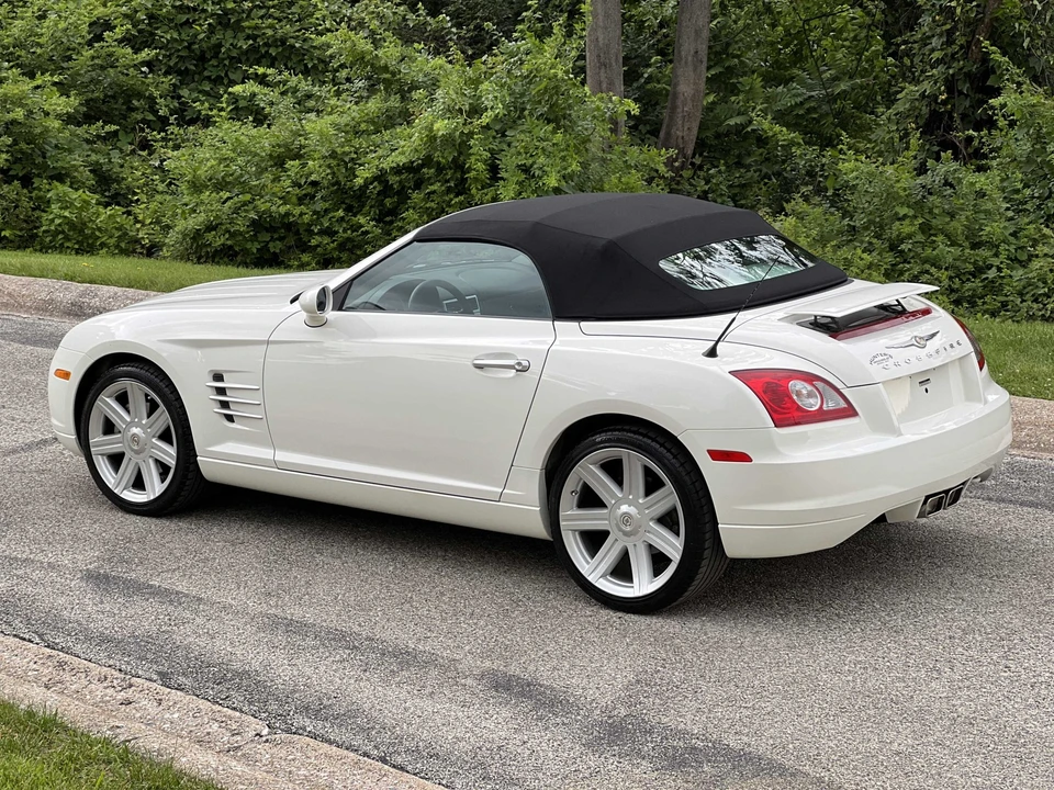 2006 Chrysler Crossfire - Image 29 of 31